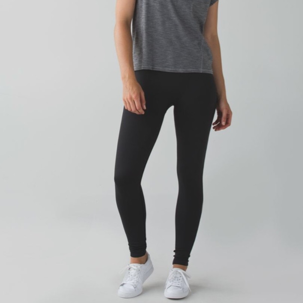 Lululemon Zone-In Tight Size 2 Black